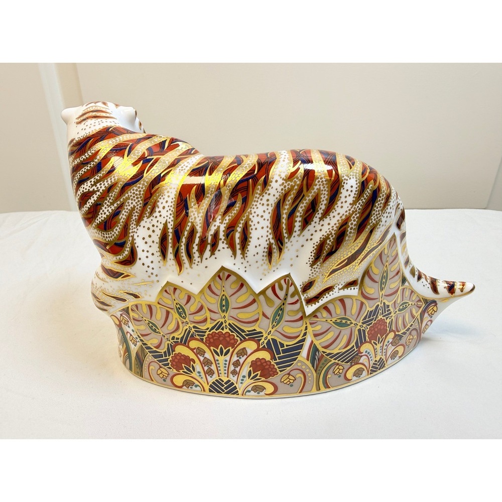 Royal Crown Derby Bengal Tiger Figurine Paperweight Gold Imari Porcelain 1994 - Picture 5 of 8